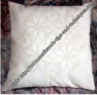 hardanger almofada (10K)