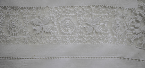 drawn threadwork border