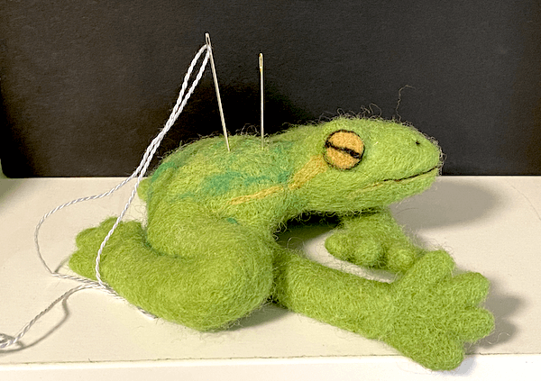 needle felted frog